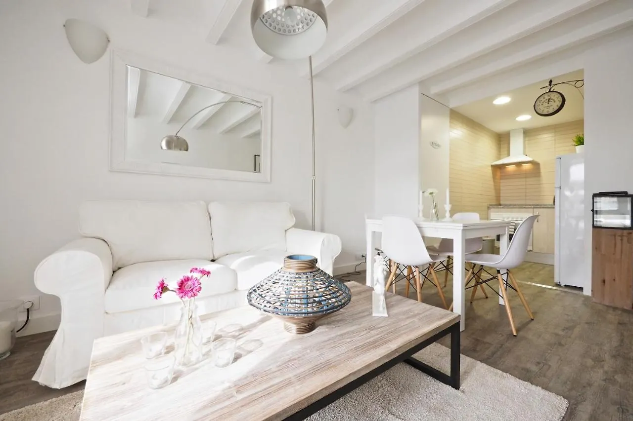 The White Flats Sant Antoni Apartment Barcelona