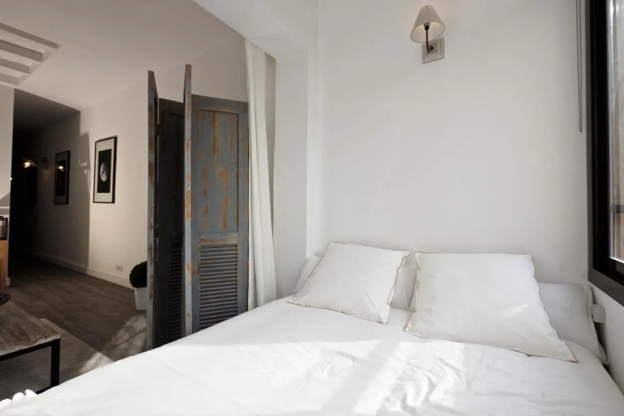 The White Flats Sant Antoni Apartment Barcelona