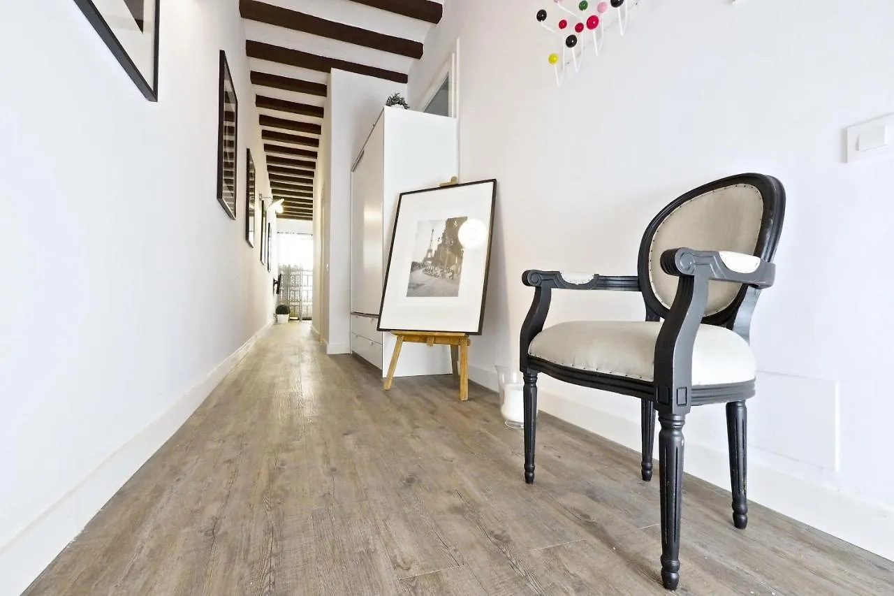 The White Flats Sant Antoni Apartment Barcelona