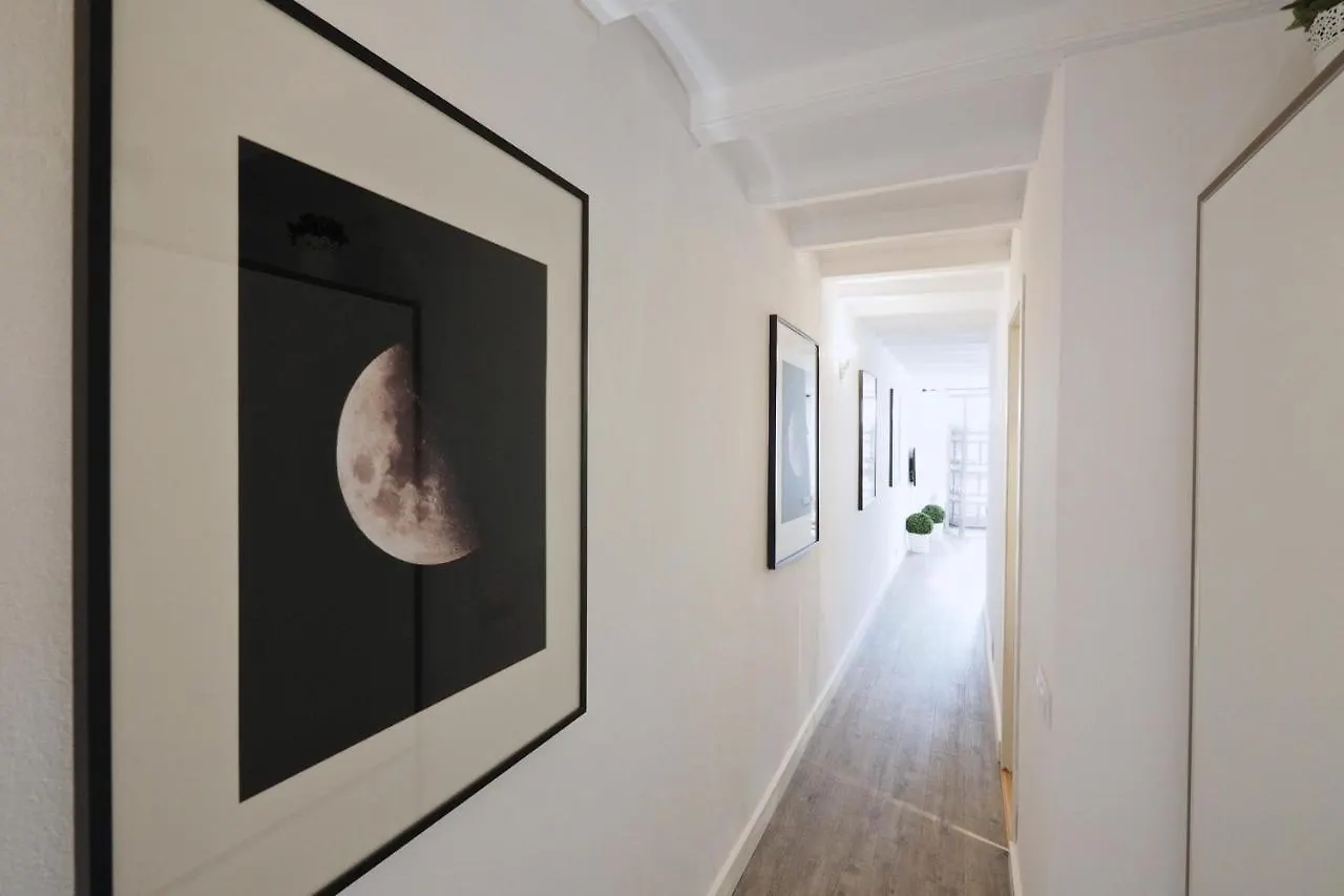 The White Flats Sant Antoni Apartment Barcelona 0*,  Spain