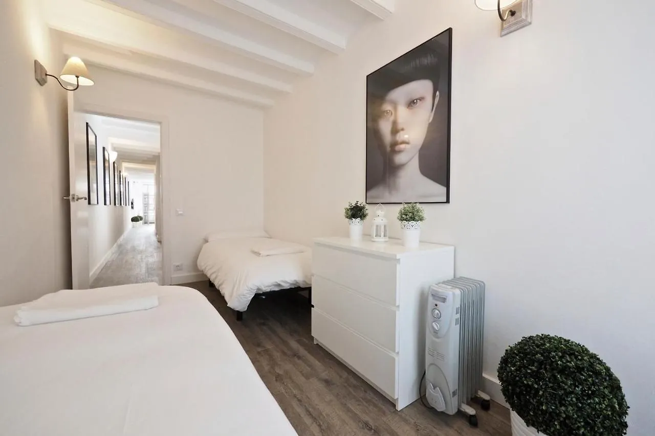 The White Flats Sant Antoni Apartment Barcelona
