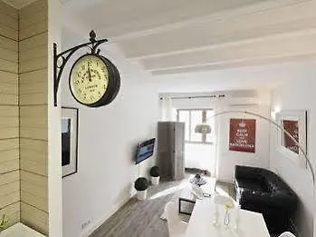 The White Flats Sant Antoni Apartment Barcelona