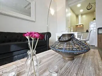 The White Flats Sant Antoni Apartment Barcelona Spain